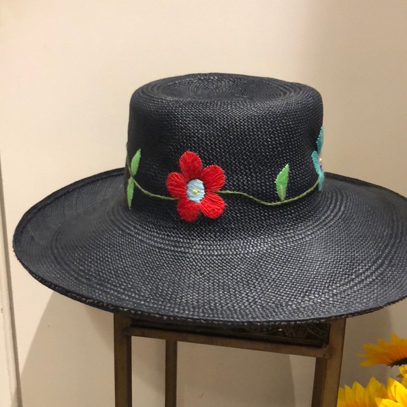 Accessories - Vintage beautiful Panama- hat black with multicolor flowers. Ecuador.